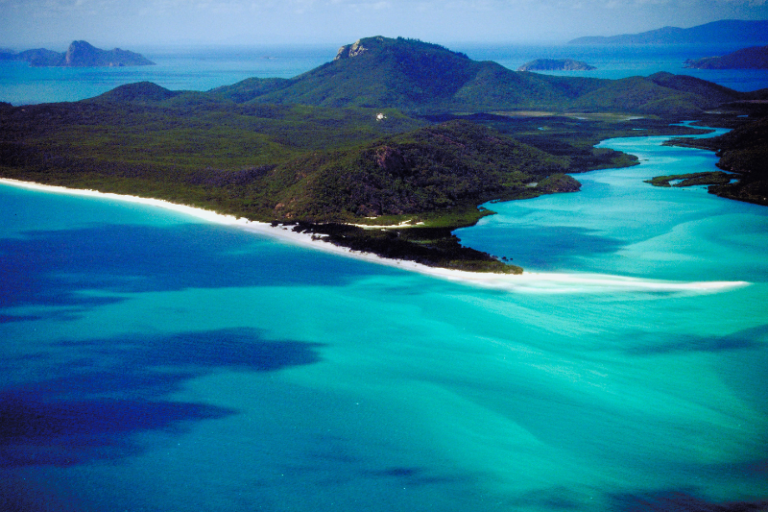 australia coastline with sea